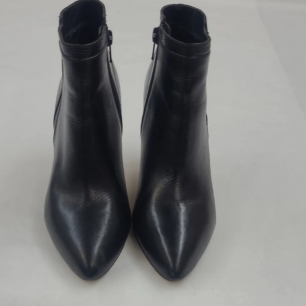 Coach Black Leather Pointed Toe Boots Size 7.5 - Picture 2 of 11